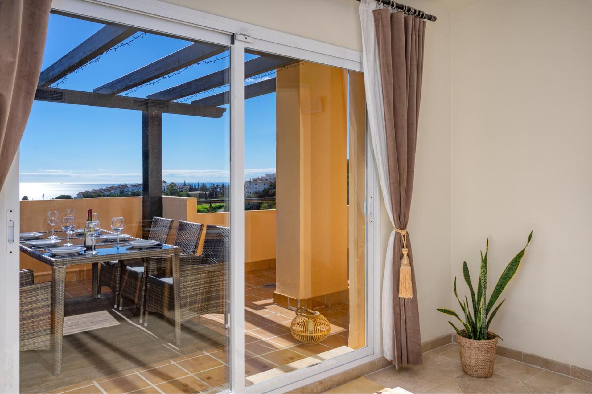 Appartement 3 Bedroom, Floor With Fantastic Terrace And Pools