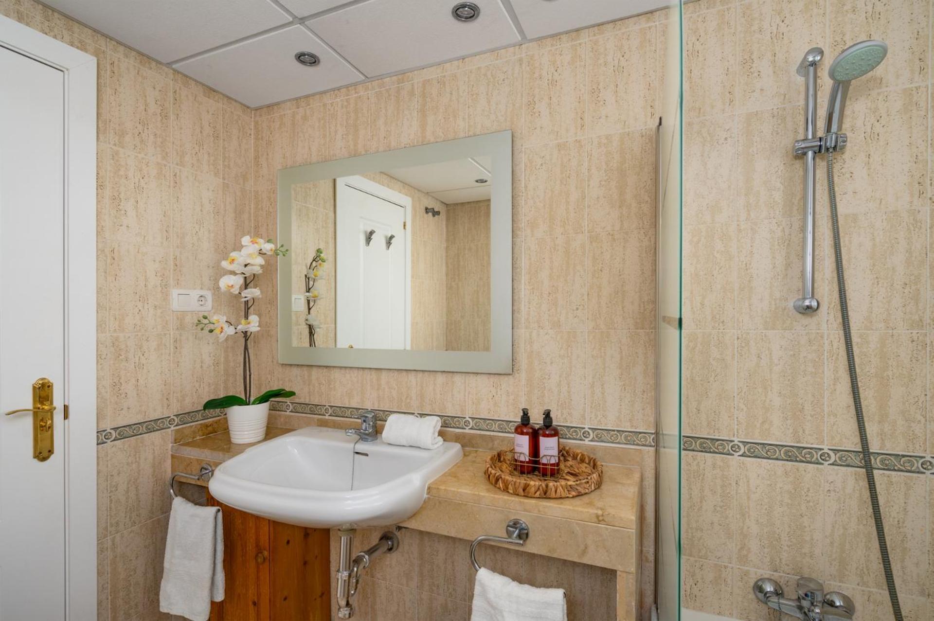 Appartement 3 Bedroom, Floor With Fantastic Terrace And Pools *